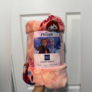 Disney Frozen Plush Throw - Pink and Blue